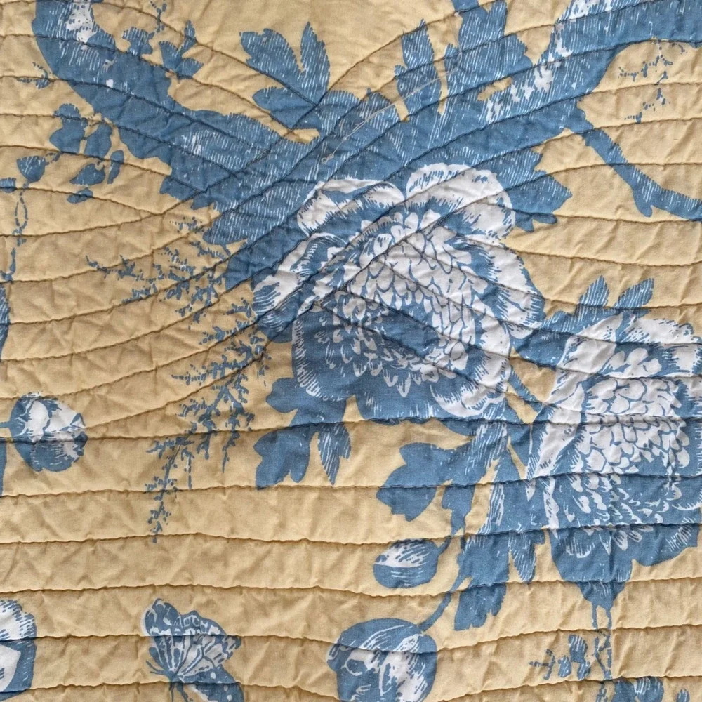Floral Toile Quilted King Sham Yellow Blue Scalloped Edge 100% Cotton RN102284‎